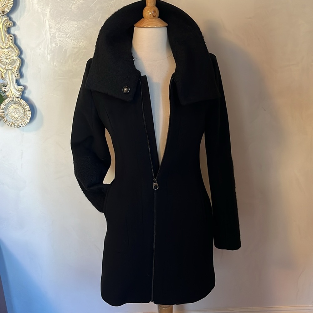 Laundry by Shelli Secal Black Wool Blend Coat w/oversized collar Size Small - Picture 3 of 15